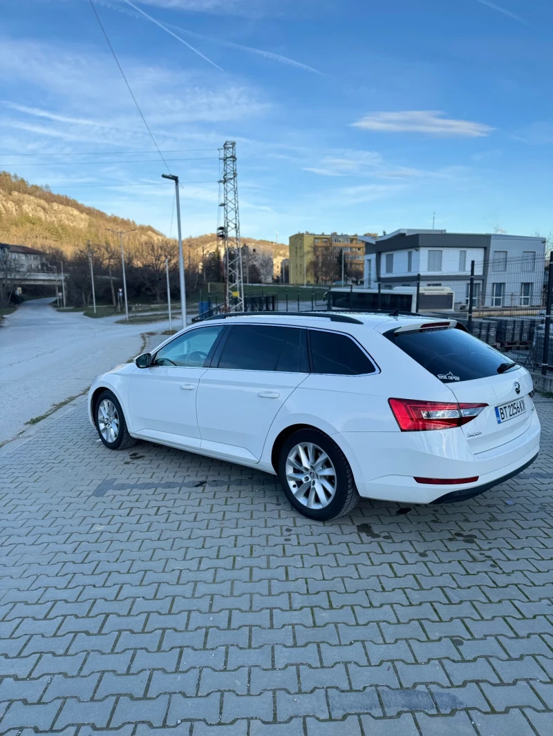 Skoda Superb 1.6TDI, снимка 4 - Автомобили и джипове - 52958587