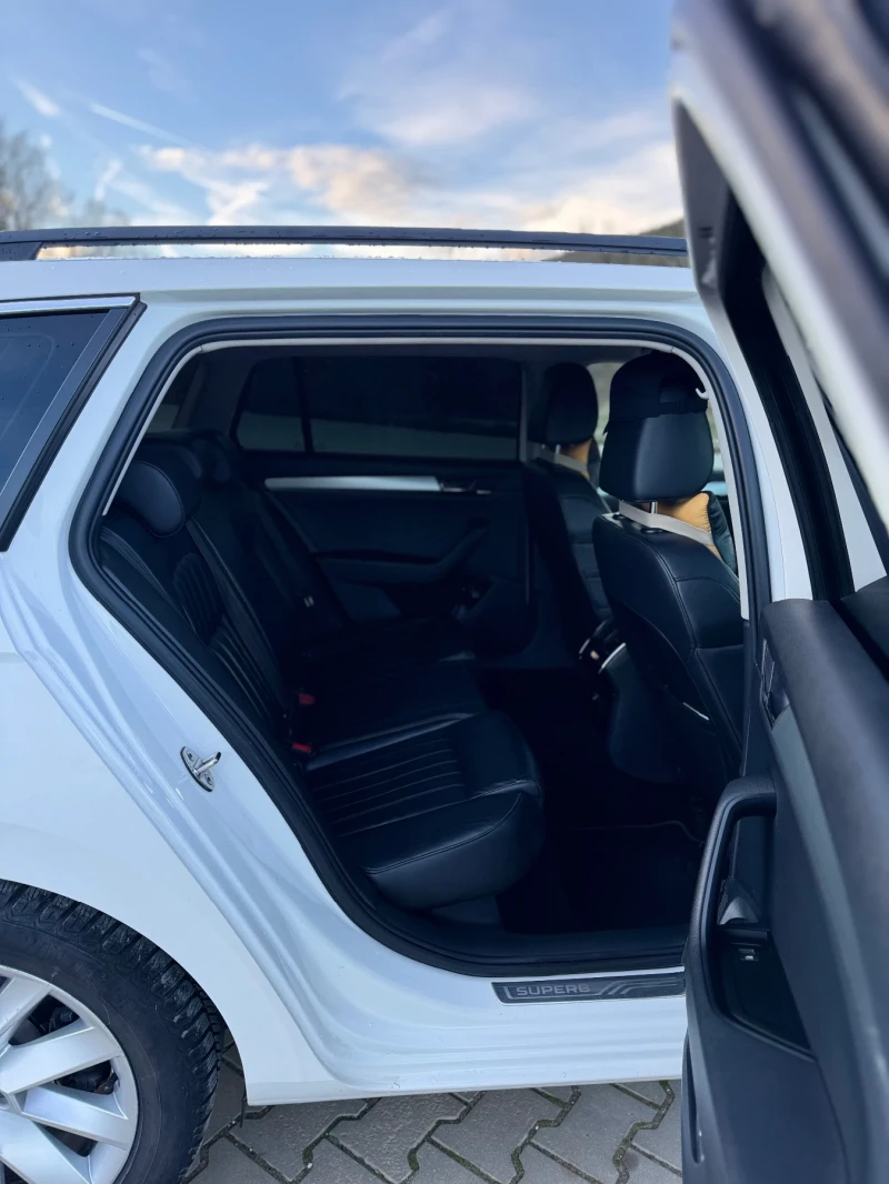 Skoda Superb 1.6TDI, снимка 9 - Автомобили и джипове - 52958587