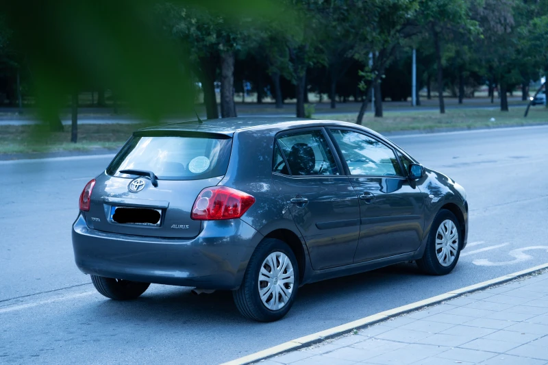 Toyota Auris, снимка 6 - Автомобили и джипове - 53079620
