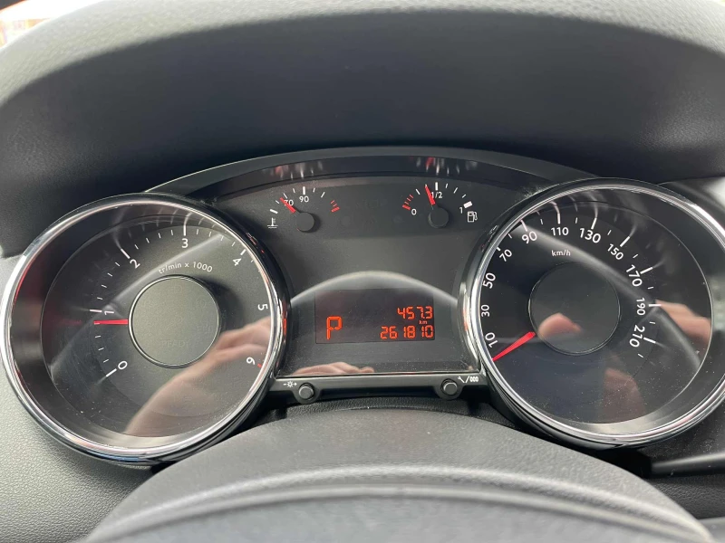 Peugeot 3008 2.0 HDI AUTOMATIC, снимка 11 - Автомобили и джипове - 53123288