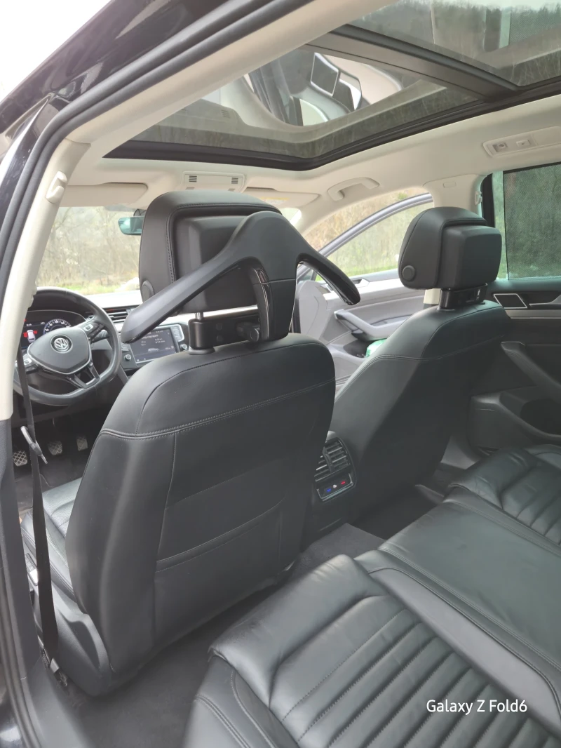 VW Passat VW PASSAT B8 HIGHLINE/PANO/DIGITAL, снимка 11 - Автомобили и джипове - 53375638