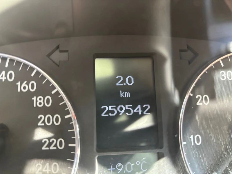 Mercedes-Benz C 200 C200 KOMPRESSOR, снимка 7 - Автомобили и джипове - 53596650
