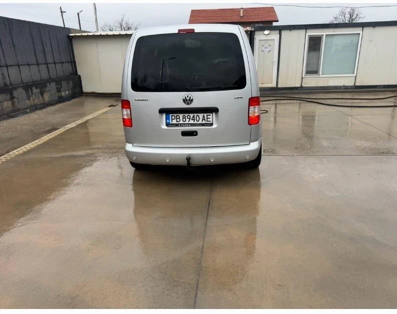 VW Caddy 1, 9 105 автомат кожа, снимка 2 - Автомобили и джипове - 55931913