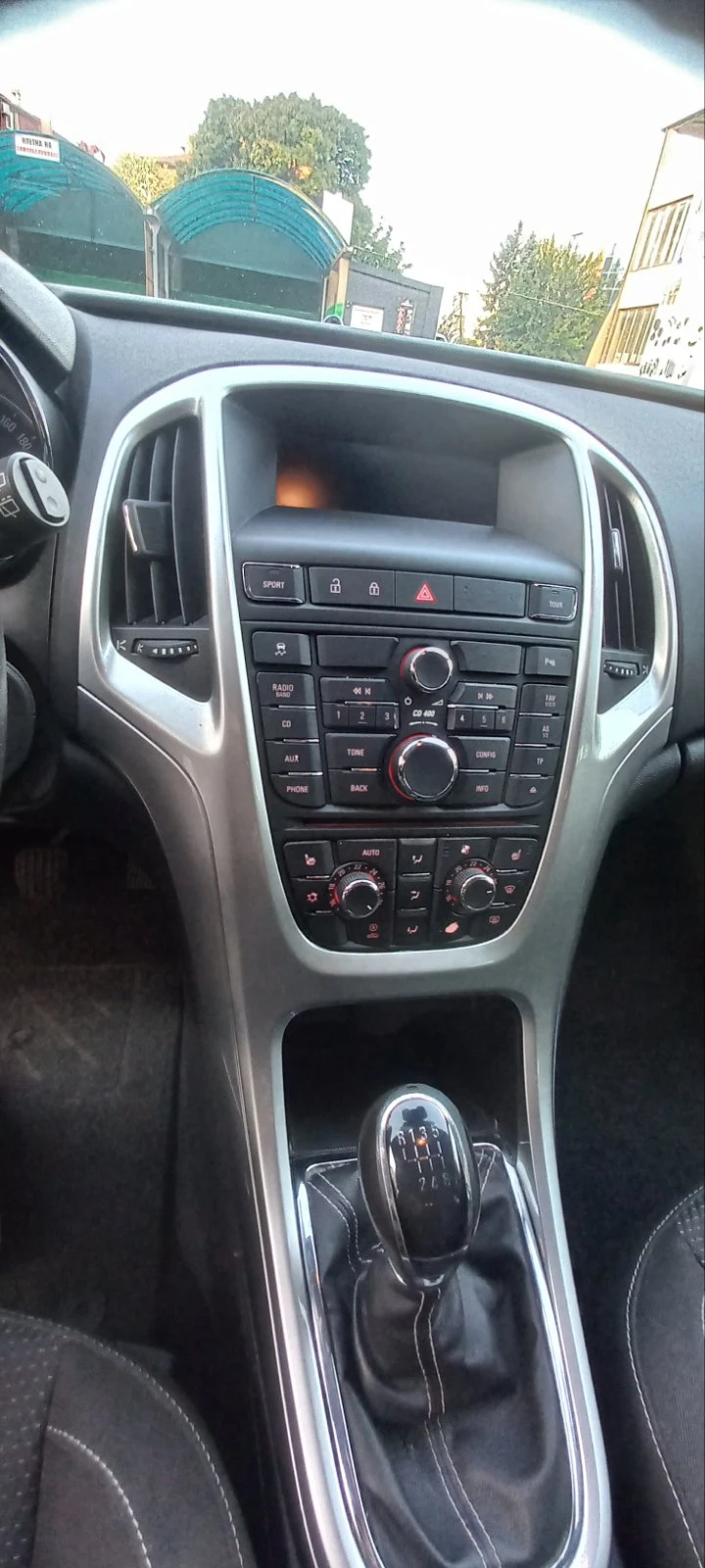 Opel Astra 2.0 CDTI, снимка 9 - Автомобили и джипове - 56452418