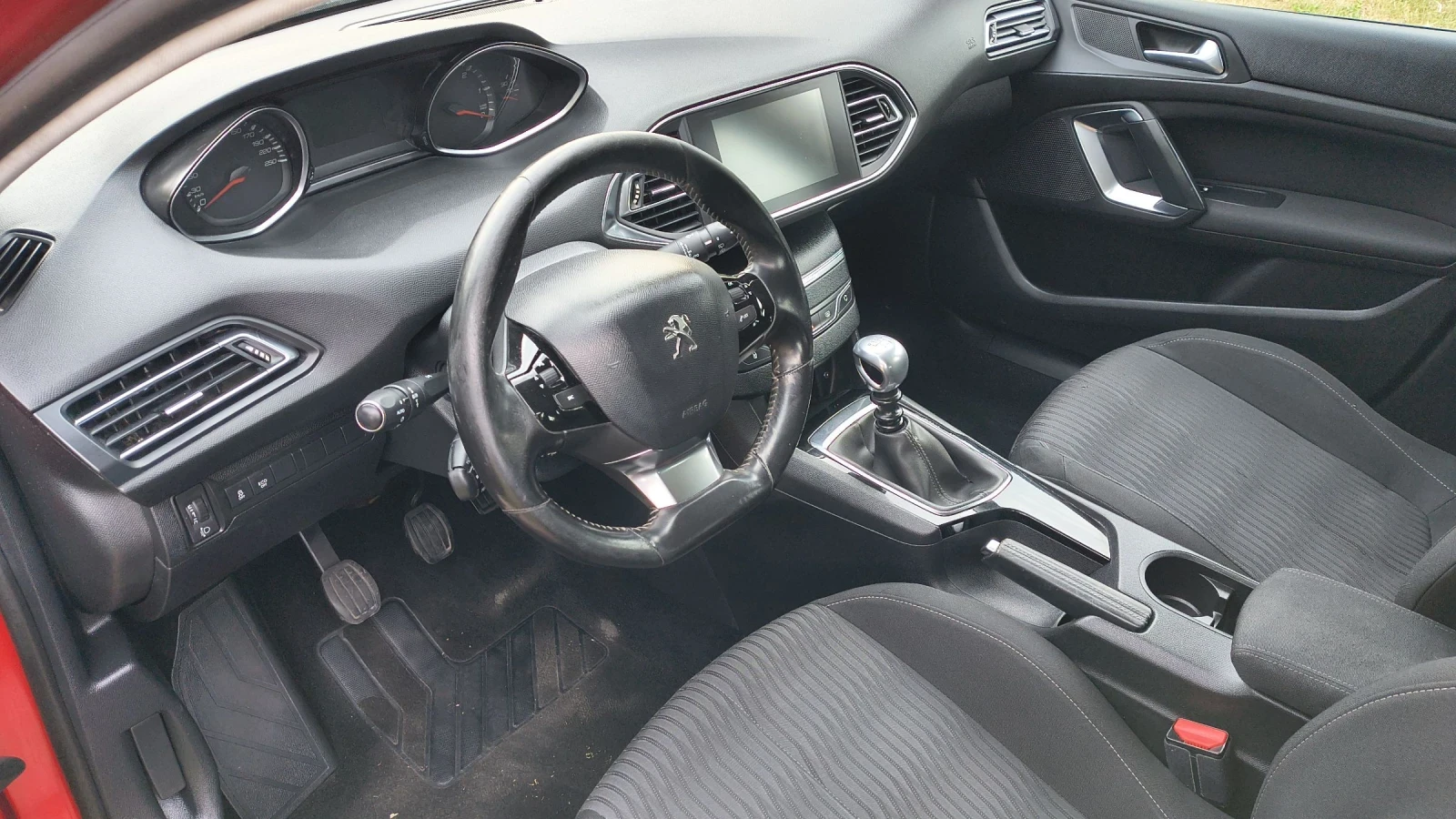 Peugeot 308 1.6 HDI NAVI  - изображение 9