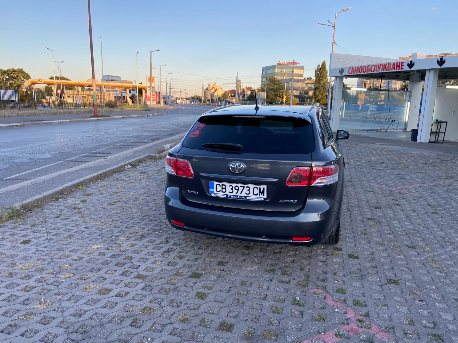 Toyota Avensis 2.2 D4D - изображение 4