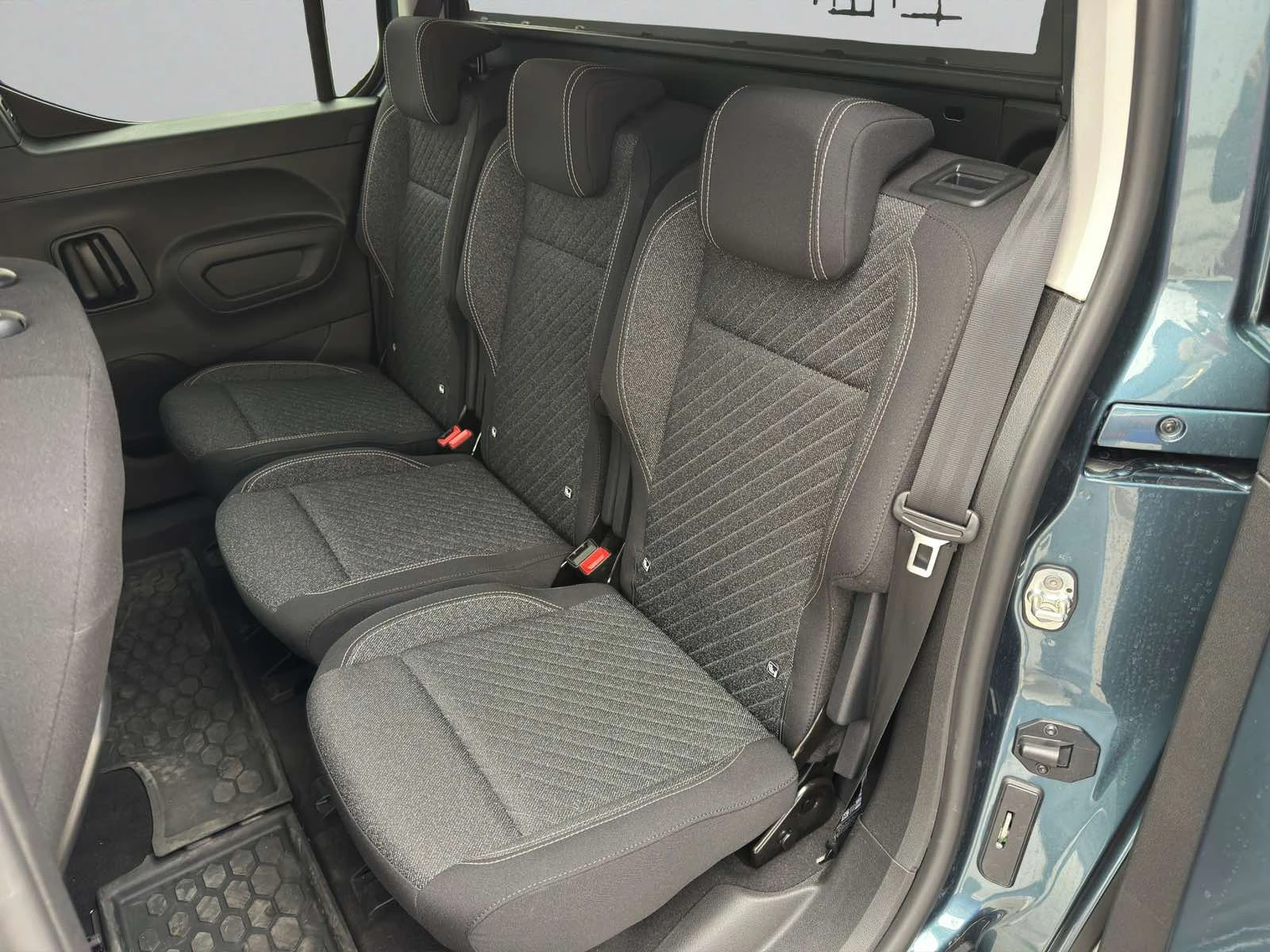 Peugeot Rifter MCA MPV Standard ALLURE 1.5 BlueHDI 130 EAT8 | Mobile.bg   11