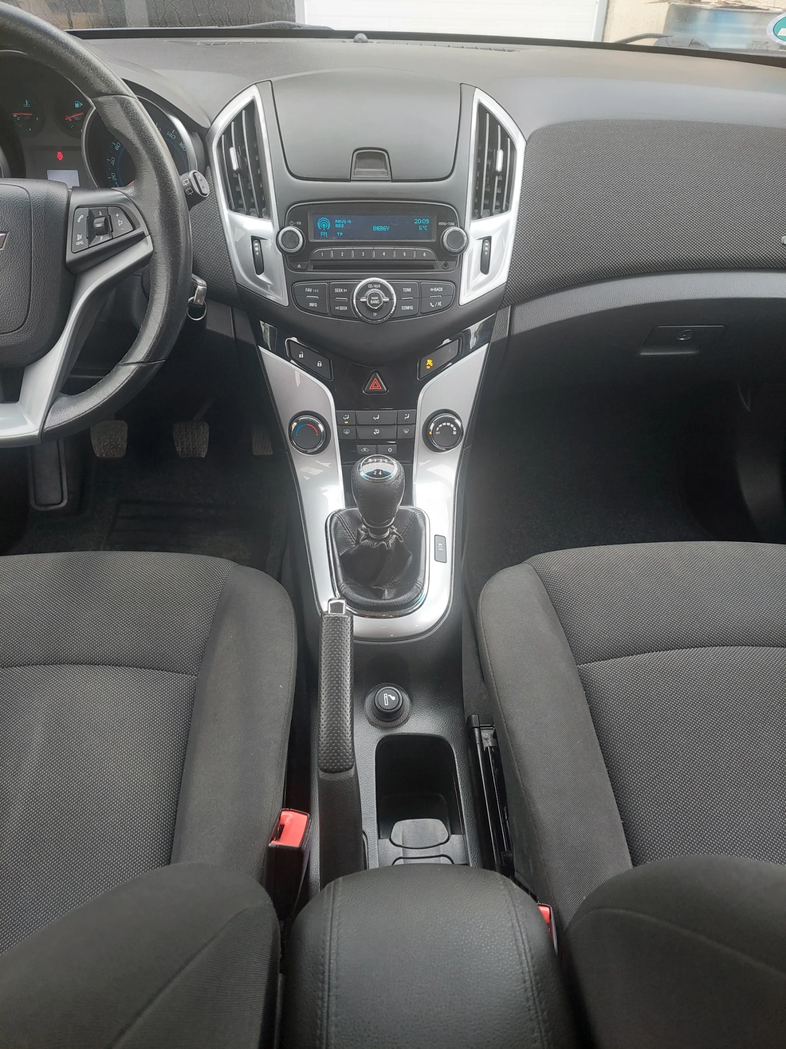 Chevrolet Cruze, снимка 10 - Автомобили и джипове - 53894817