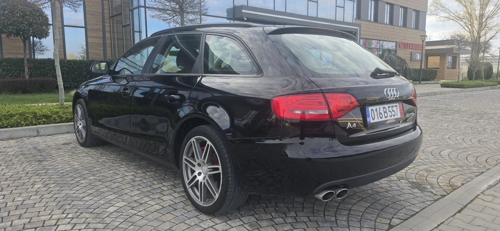 Audi A4 2.0 TDI-LED-NAVI-XENON-������ | Mobile.bg � ����������� 4