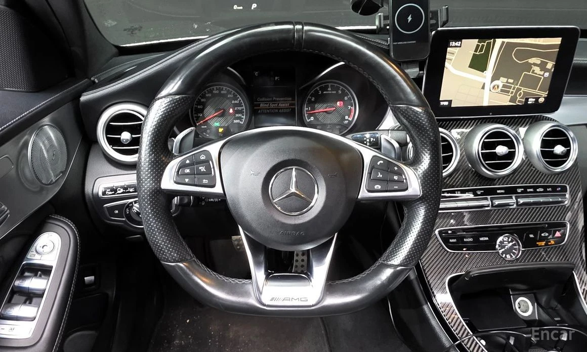 Mercedes-Benz C 63 AMG * KEYLESS* ШИБИДАХ* МЪРТВА* ТОЧКА* ПОДГРЕВ* КАМЕРИ, снимка 5 - Автомобили и джипове - 54066142