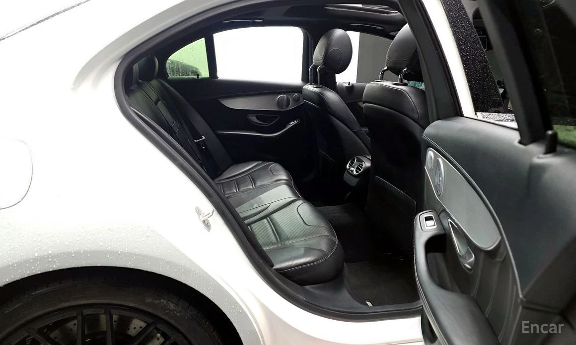 Mercedes-Benz C 63 AMG * KEYLESS* ШИБИДАХ* МЪРТВА* ТОЧКА* ПОДГРЕВ* КАМЕРИ, снимка 9 - Автомобили и джипове - 54066142