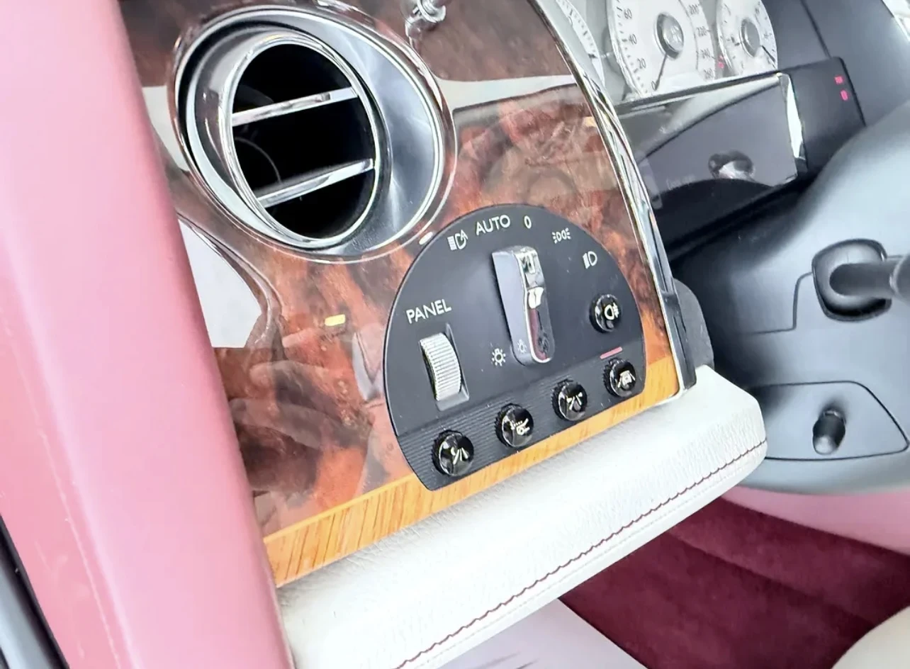 Rolls-Royce Ghost BLACK BADGE | SPECIAL EDITION, снимка 9 - Автомобили и джипове - 54313475