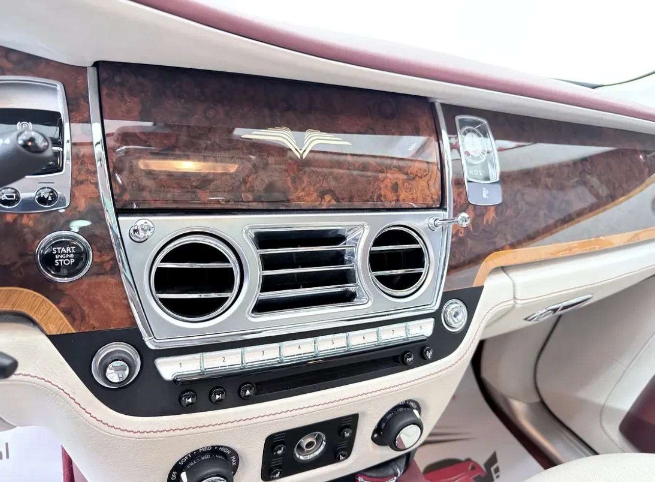 Rolls-Royce Ghost BLACK BADGE | SPECIAL EDITION, снимка 8 - Автомобили и джипове - 54313475