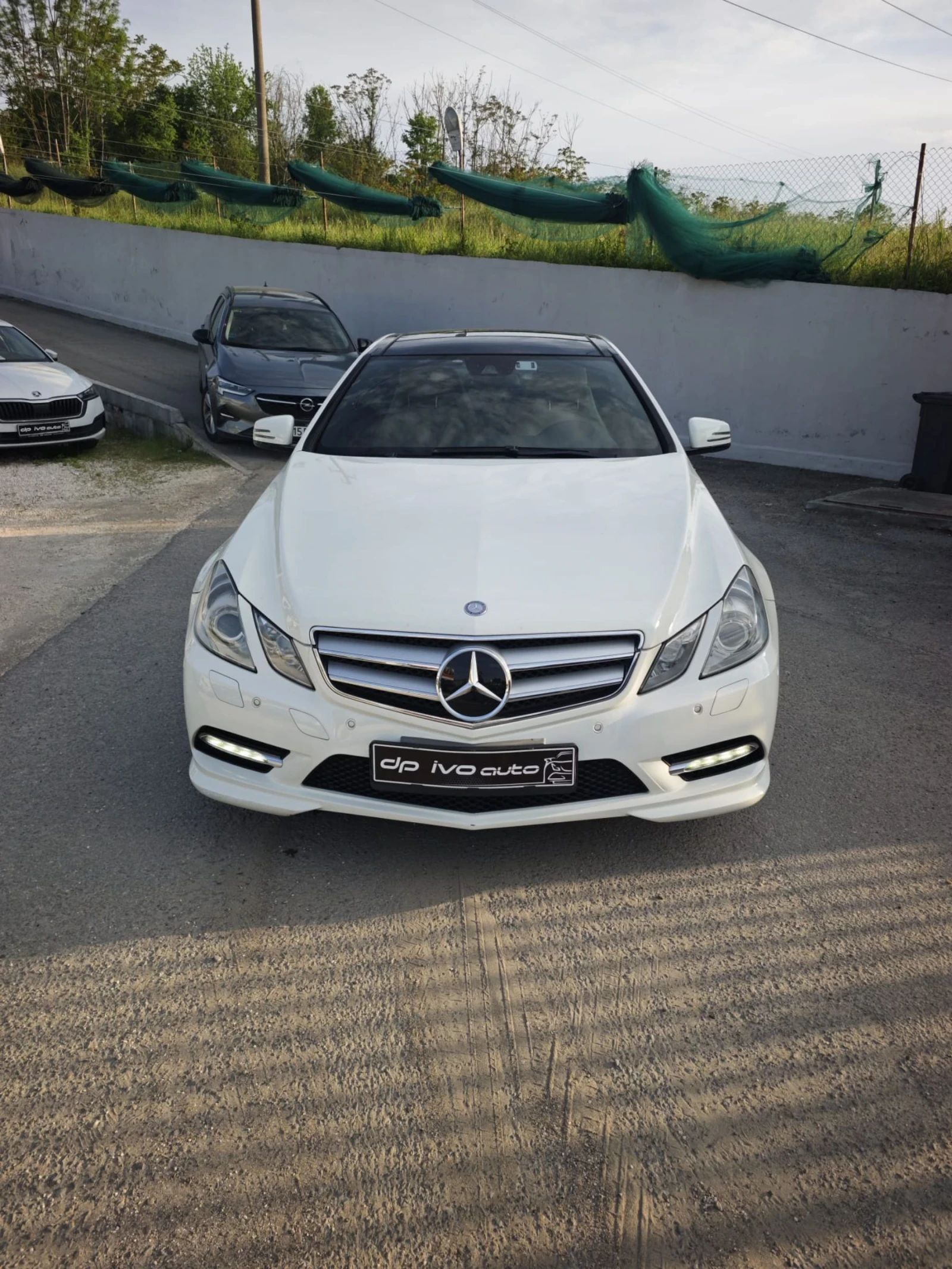 Mercedes-Benz E 350 CDI* AMG LINE* 7G-TRONIC* COUPE, снимка 8 - Автомобили и джипове - 54517529