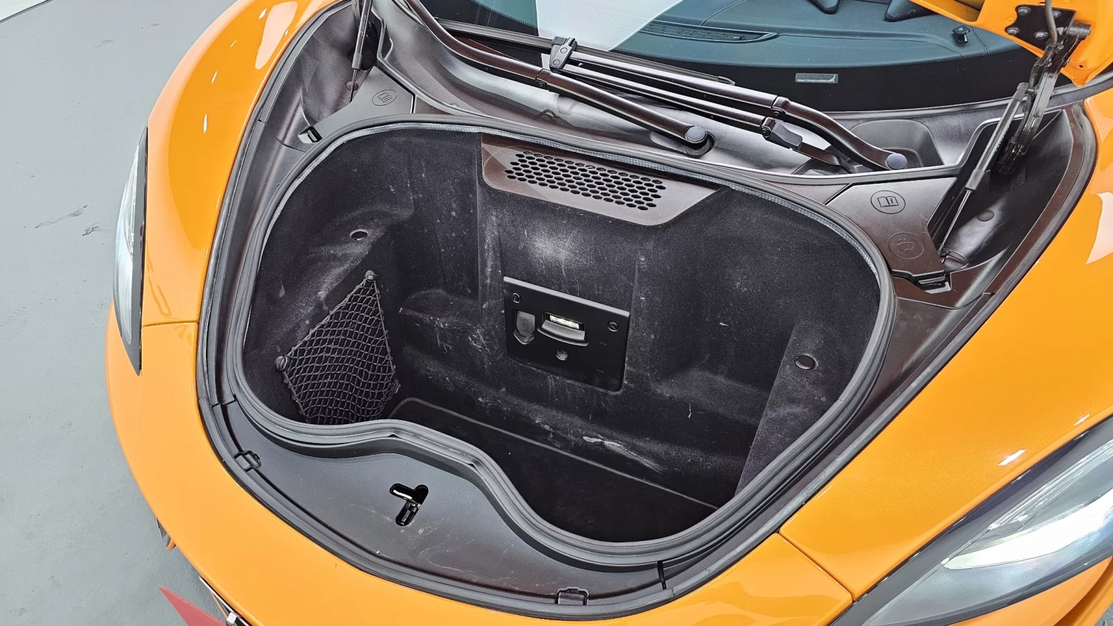 McLaren 570S Coupe 3.8 Coupe, снимка 16 - Автомобили и джипове - 54564133