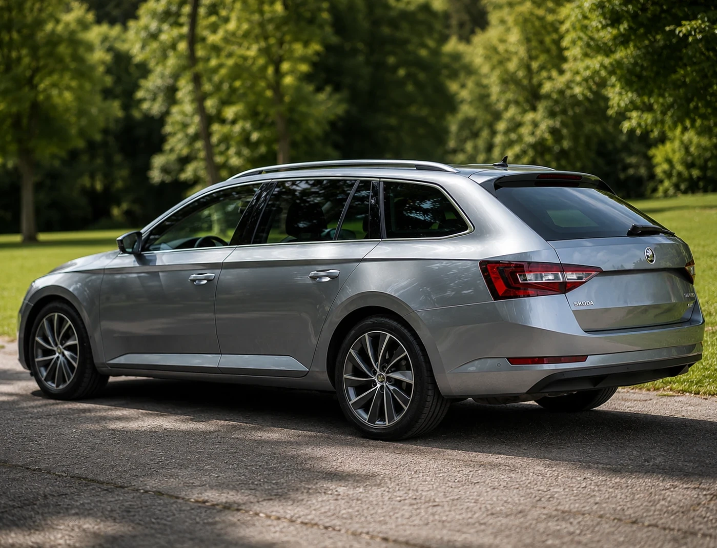 Skoda Superb L&K/4x4/190hp/Full, снимка 3 - Автомобили и джипове - 54805765