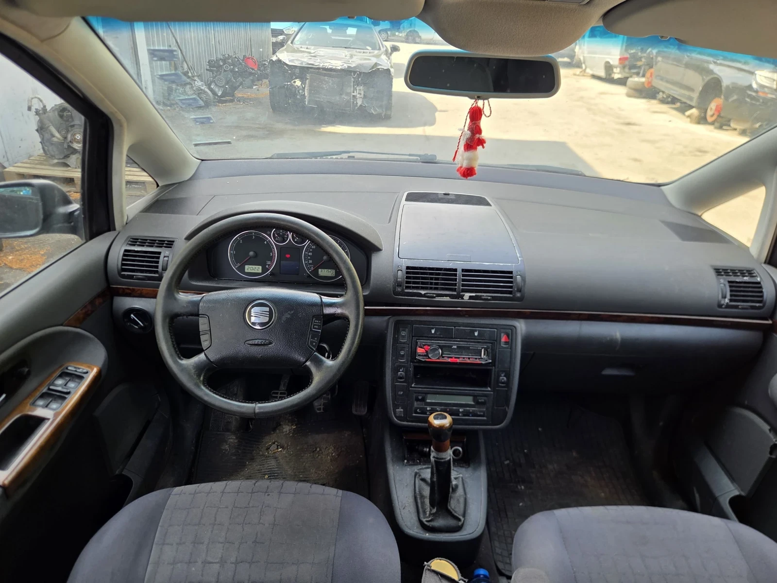 Seat Alhambra 1.9 PD 116к.с. 2бр., снимка 4 - Автомобили и джипове - 55166574
