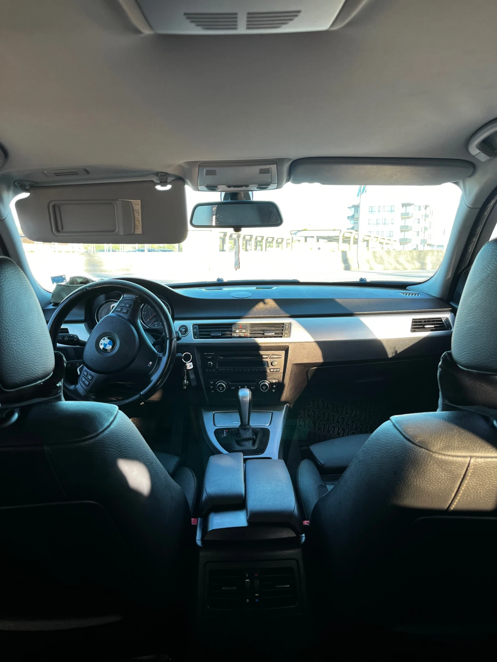 BMW 330, снимка 10 - Автомобили и джипове - 55327436