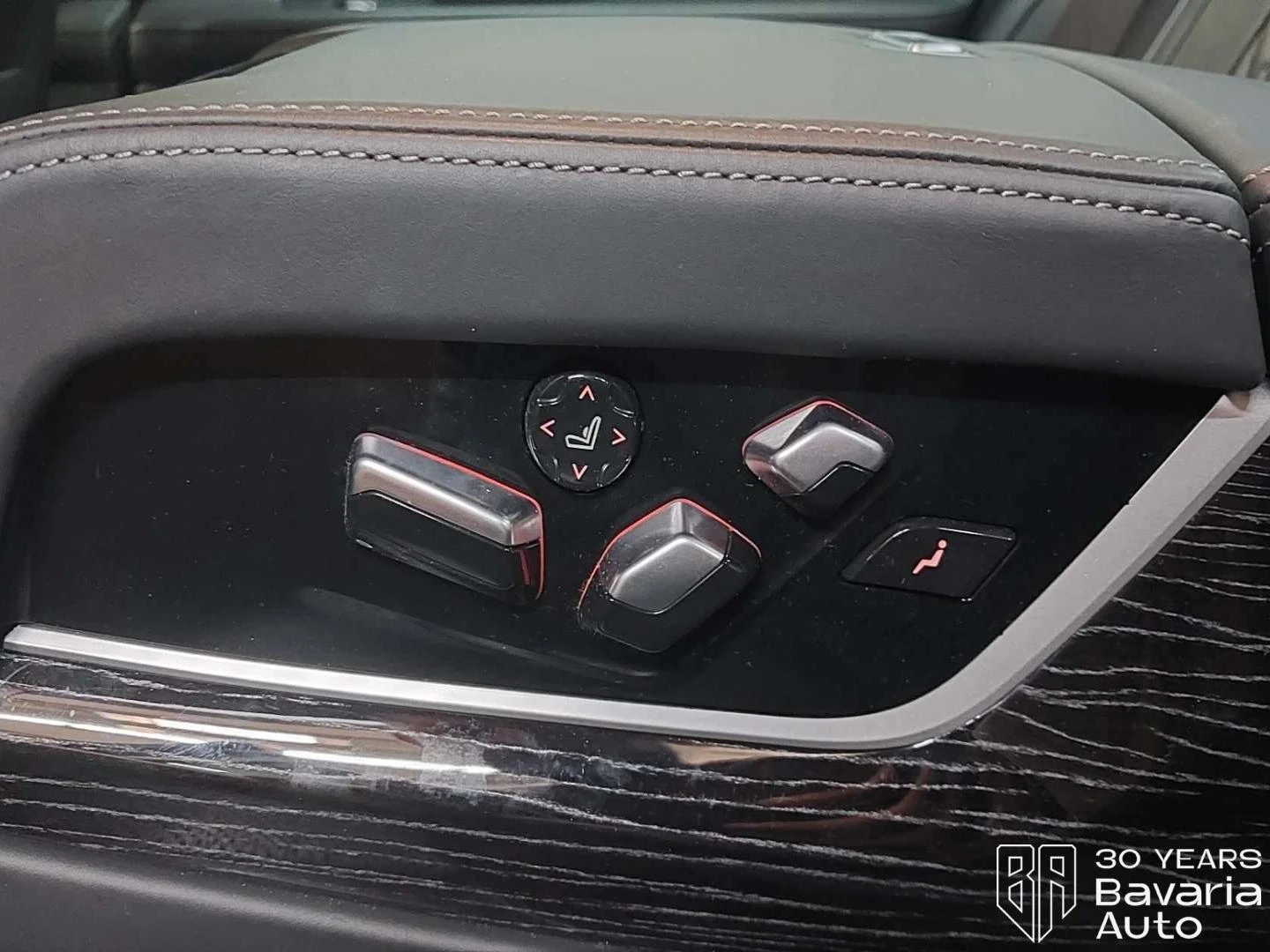 BMW 740 d xDrive Sportautomatic, снимка 17 - Автомобили и джипове - 55597888
