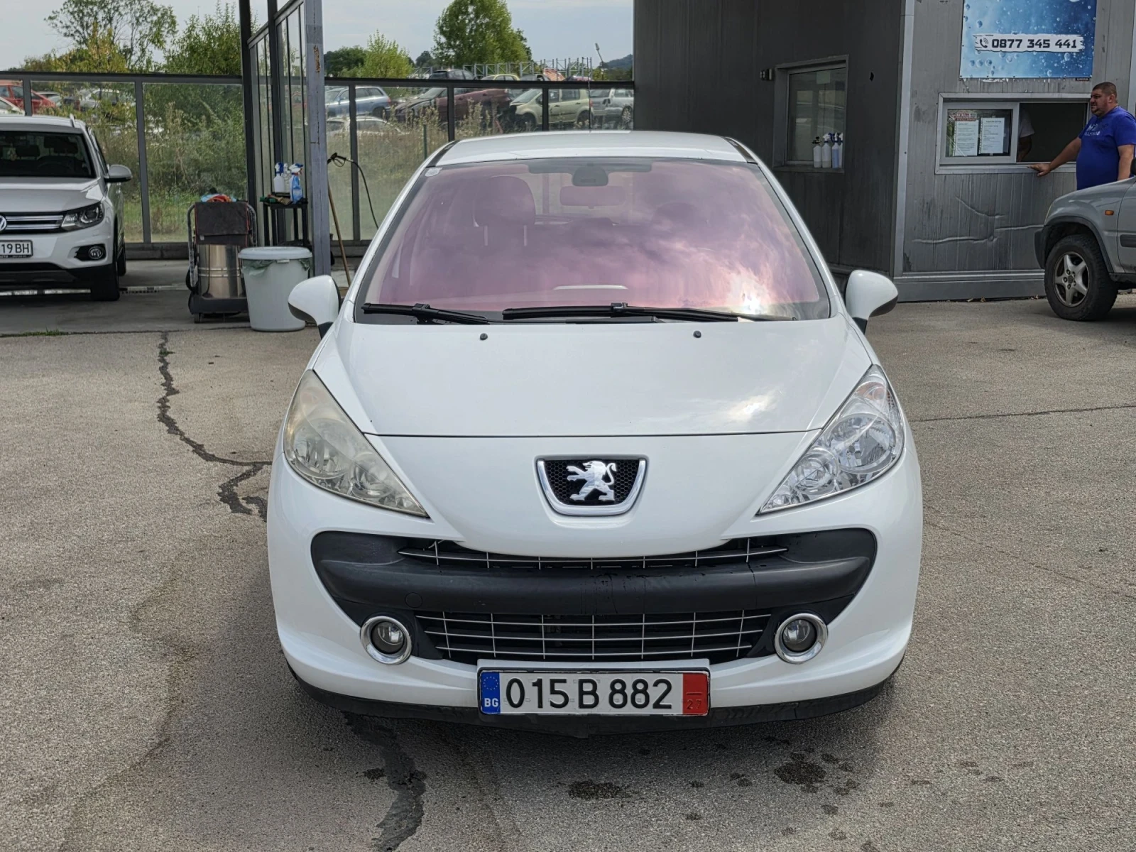 Peugeot 208 1.4/16/75kc, снимка 8 - Автомобили и джипове - 55653031