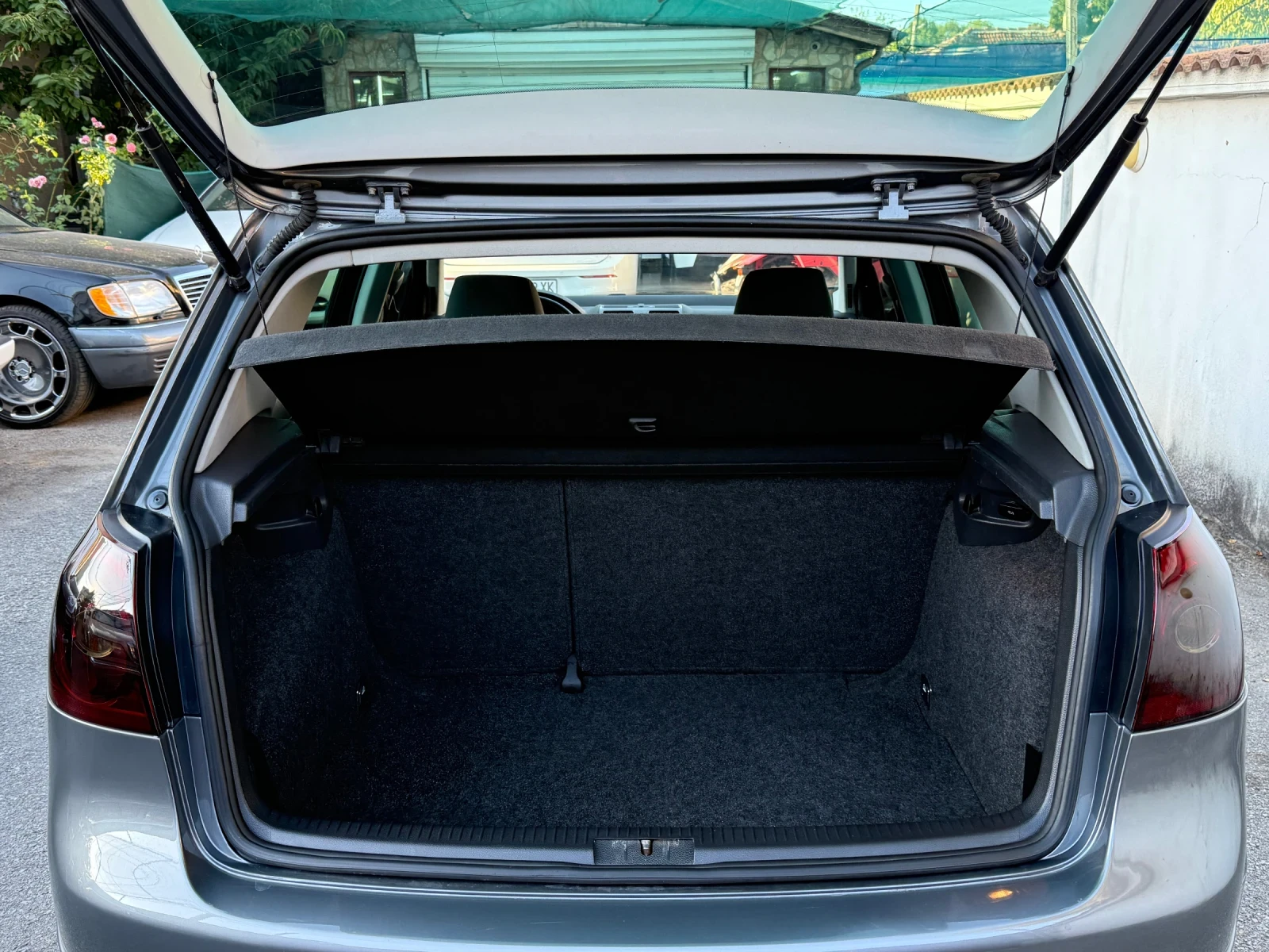VW Golf 2.0TDI SPORT NAVI XENON, снимка 16 - Автомобили и джипове - 55677269