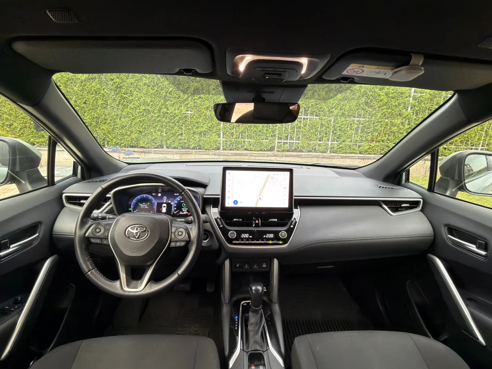 Toyota Corolla Cross 2.0HSD FWD Хибрид* 51000км* Гаранция, снимка 7 - Автомобили и джипове - 56184316