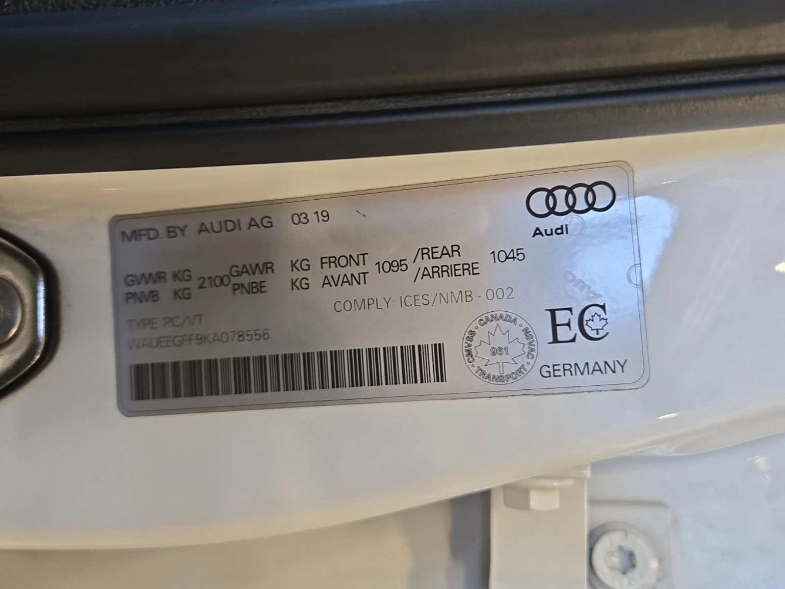Audi A3 45 Tfsi Quattro Progressiv, АВТОКРЕДИТ, снимка 15 - Автомобили и джипове - 56238614
