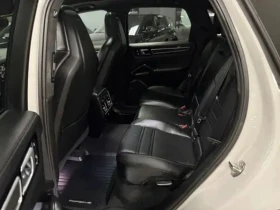 Porsche Cayenne GTS/2021/PANO/HUD/360/21'/SPORT CHRONO, снимка 14