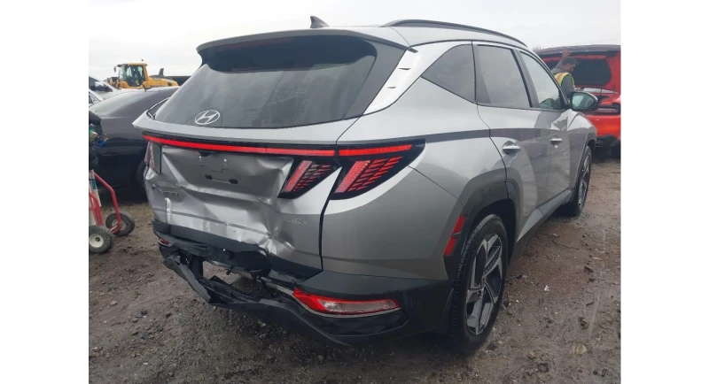 Hyundai Tucson, снимка 9 - Автомобили и джипове - 48717710