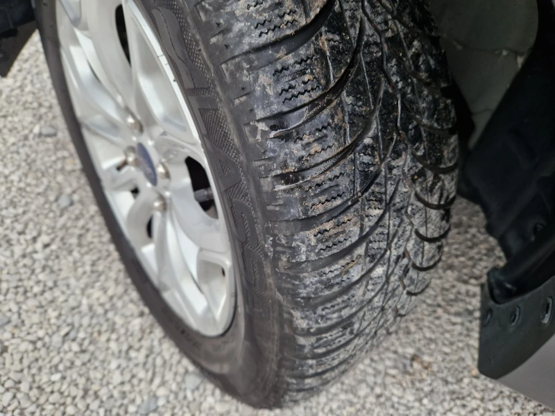 Ford EcoSport 1.5TDCI/Titanium, снимка 9 - Автомобили и джипове - 52304287
