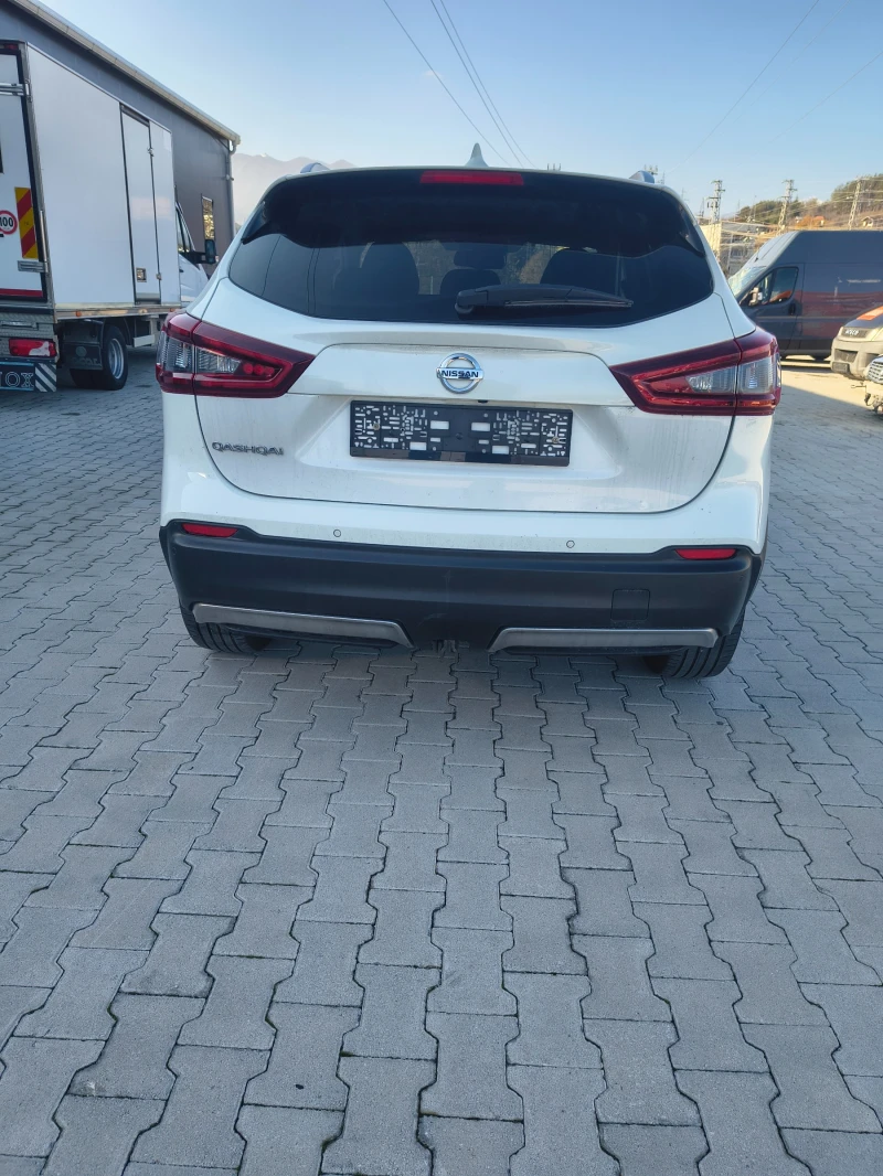 Nissan Qashqai, снимка 5 - Автомобили и джипове - 52707548