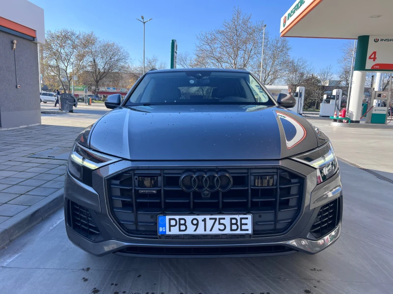 Audi Q8 S-LINE