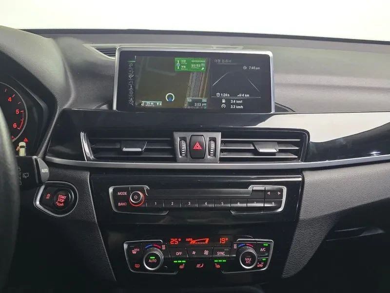 BMW X1 (F48) xDrive 18D, снимка 13 - Автомобили и джипове - 54895378