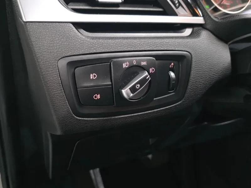 BMW X1 (F48) xDrive 18D, снимка 17 - Автомобили и джипове - 54895378
