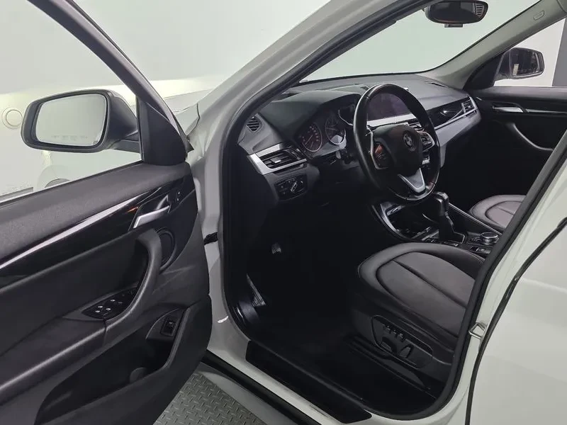 BMW X1 (F48) xDrive 18D, снимка 10 - Автомобили и джипове - 54895378