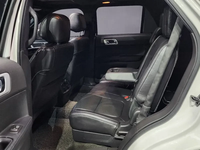 Ford Explorer 3.5 AWD - САМО 30% АВАНС, снимка 12 - Автомобили и джипове - 56368568