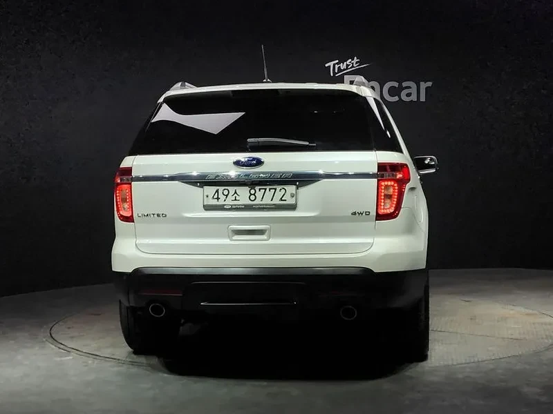 Ford Explorer 3.5 AWD - САМО 30% АВАНС, снимка 4 - Автомобили и джипове - 56368568
