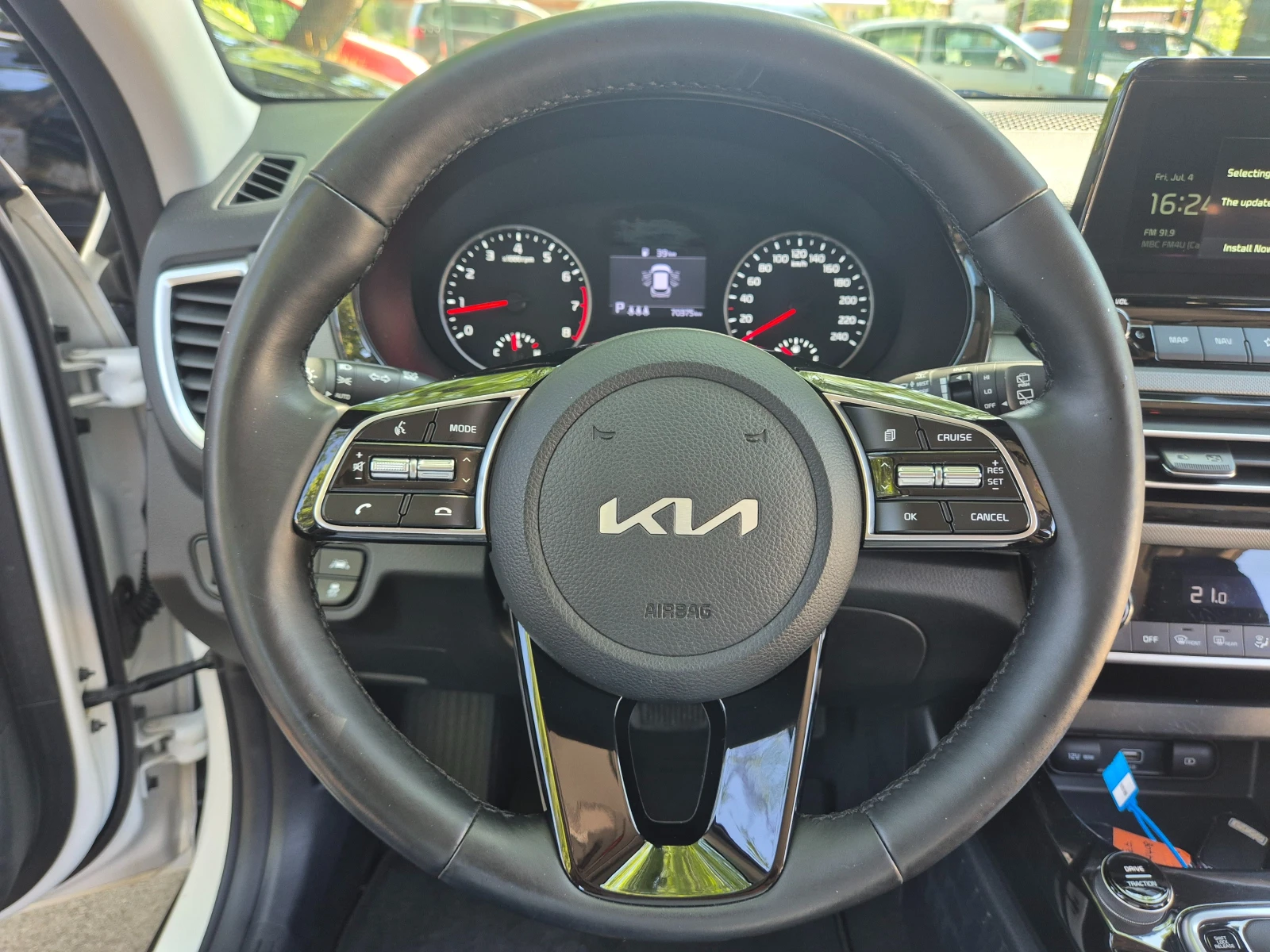 Kia Seltos 1.6cm3 Turbo 4x2 - изображение 10