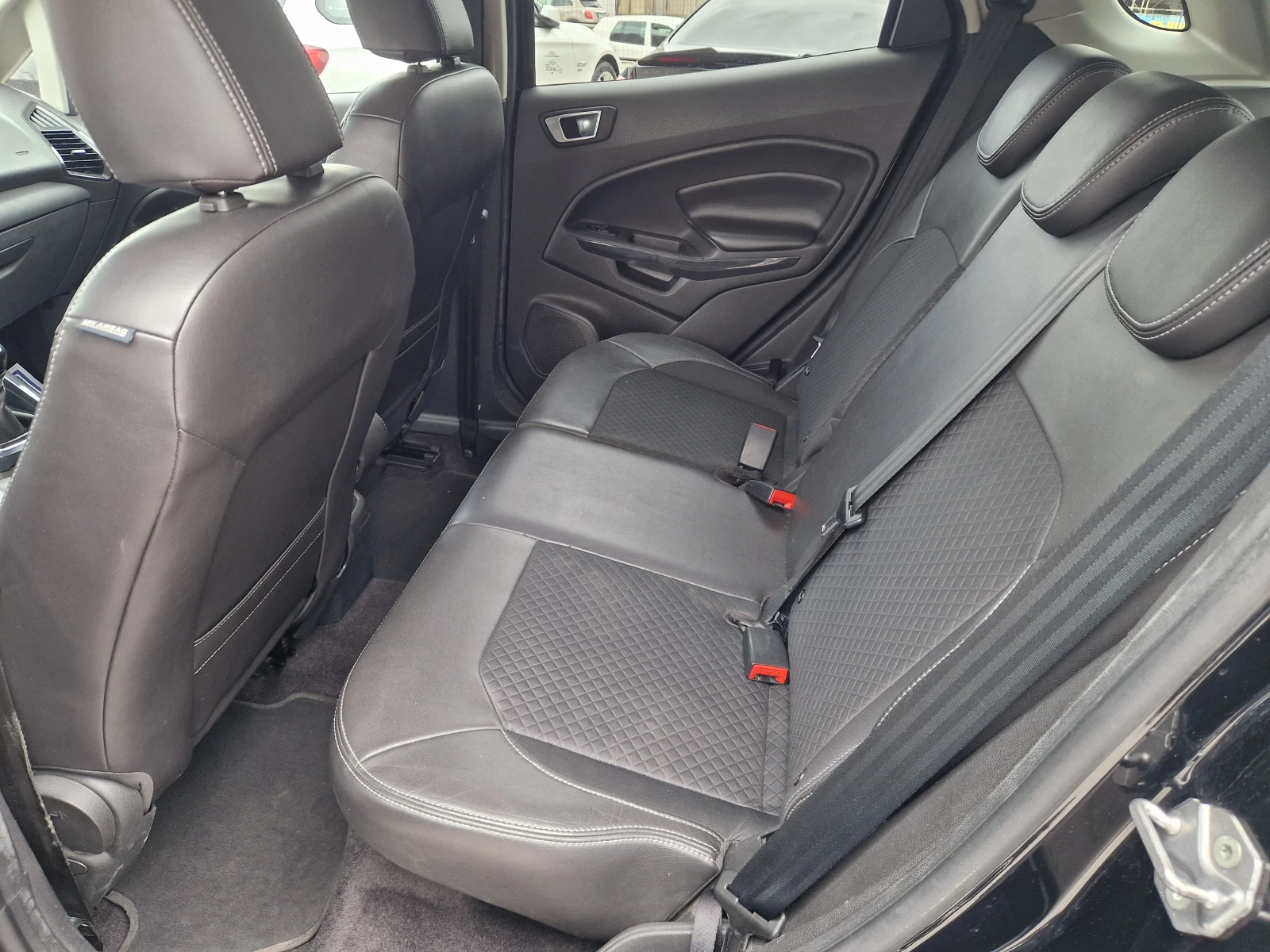 Ford EcoSport 1.5TDCI/Titanium, снимка 14 - Автомобили и джипове - 52304287
