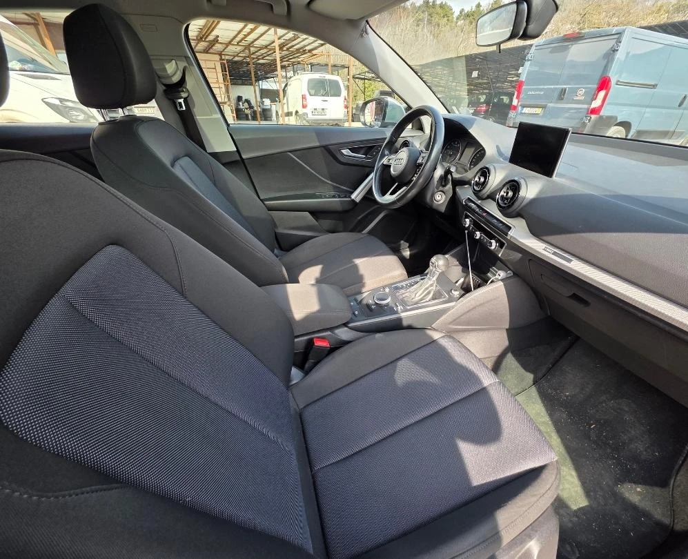 Audi Q2 Уникат, Лична Кола, снимка 15 - Автомобили и джипове - 53744901
