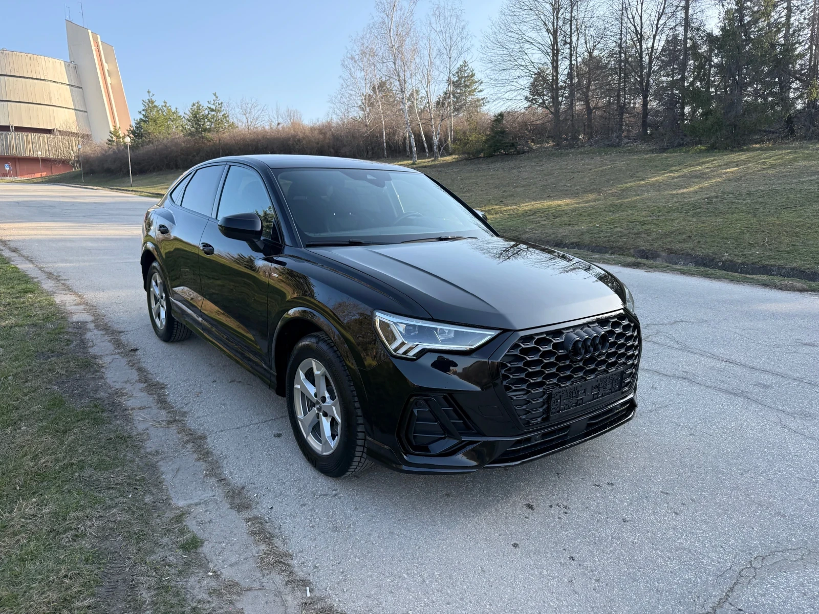 Audi Q3 Sportback S line, снимка 2 - Автомобили и джипове - 53838790