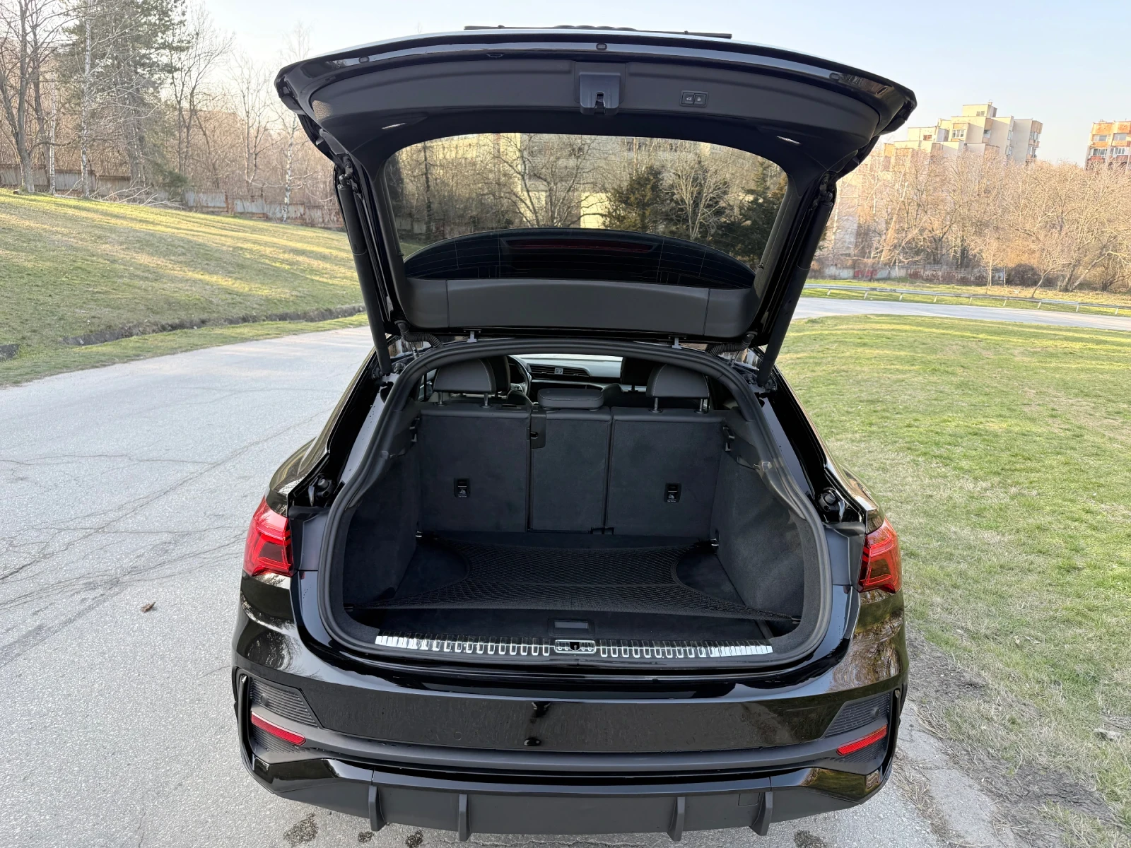 Audi Q3 Sportback S line, снимка 10 - Автомобили и джипове - 53838790