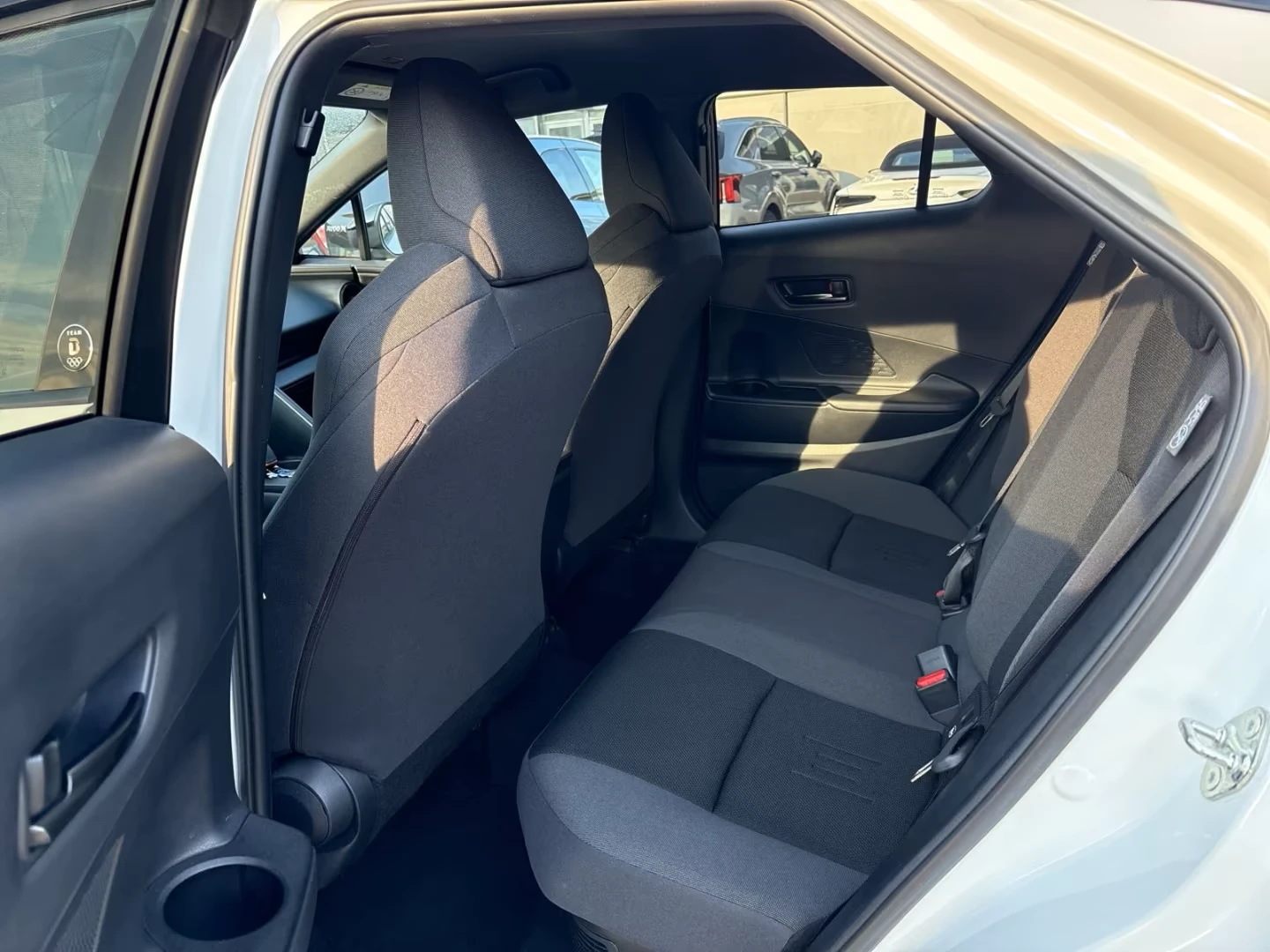 Toyota C-HR 2.0* TEAM-D* CAM* KEYLESS* DISTR* , снимка 15 - Автомобили и джипове - 53993787