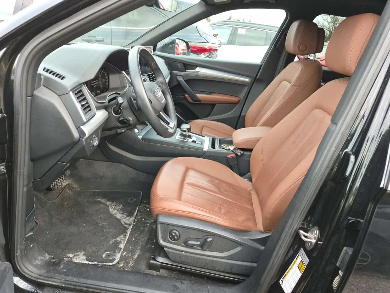 Audi Q5 PROGRESSIV/Подгрев/Пано/Кафяв салон/2 Ключа, снимка 6 - Автомобили и джипове - 54060455