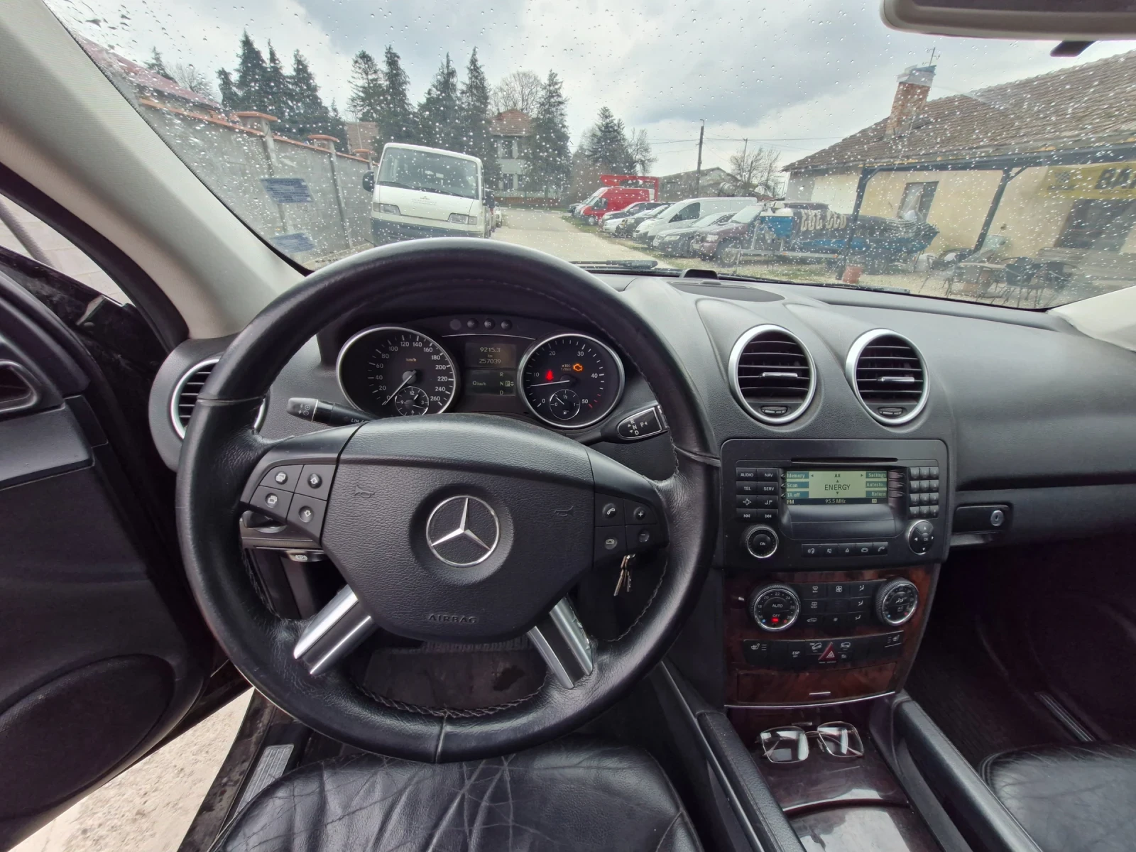 Mercedes-Benz ML 320 CDI 7G-TRONIC, снимка 11 - Автомобили и джипове - 54209710