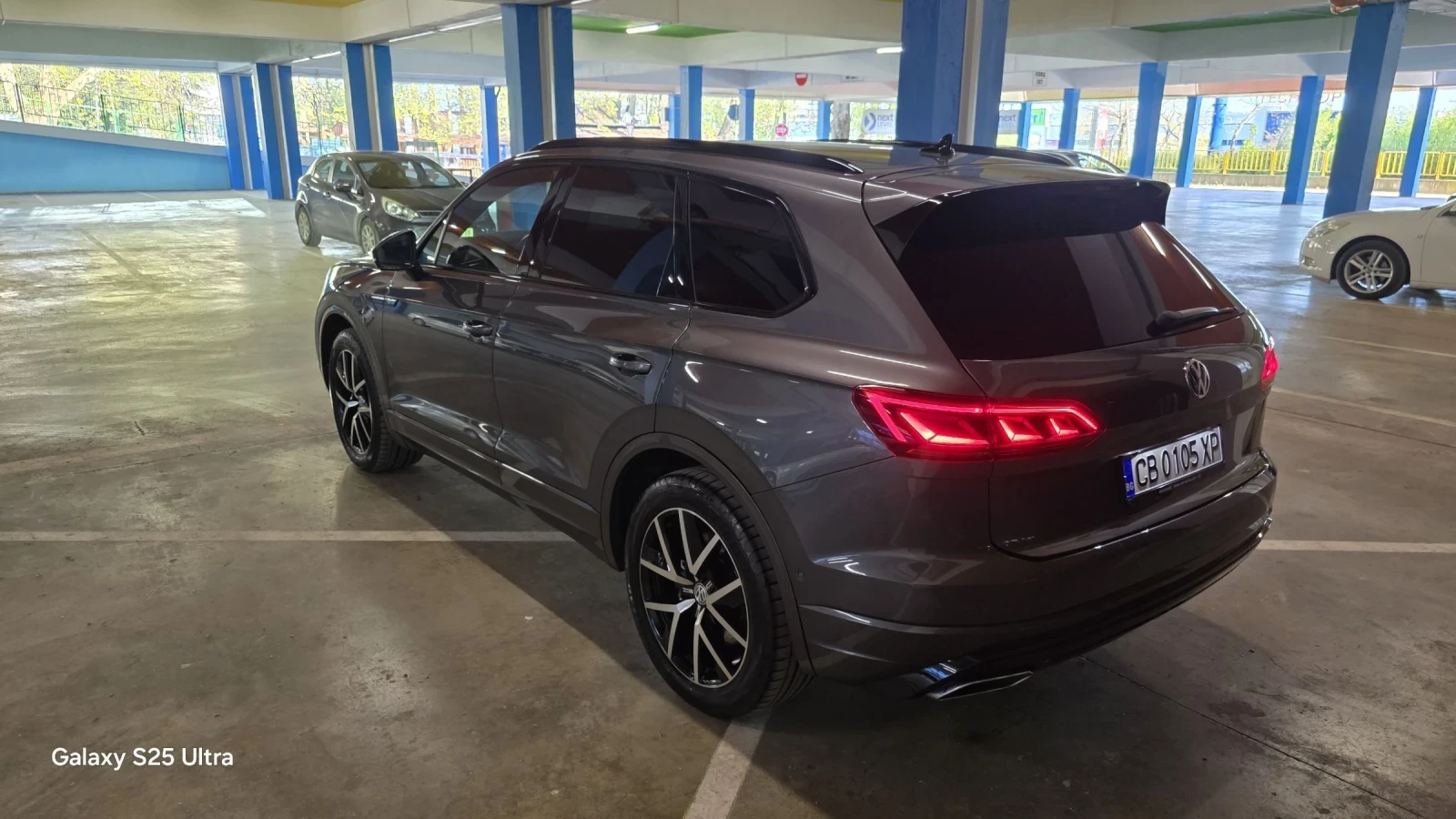 VW Touareg 4.0 TDI V8, снимка 5 - Автомобили и джипове - 54415899