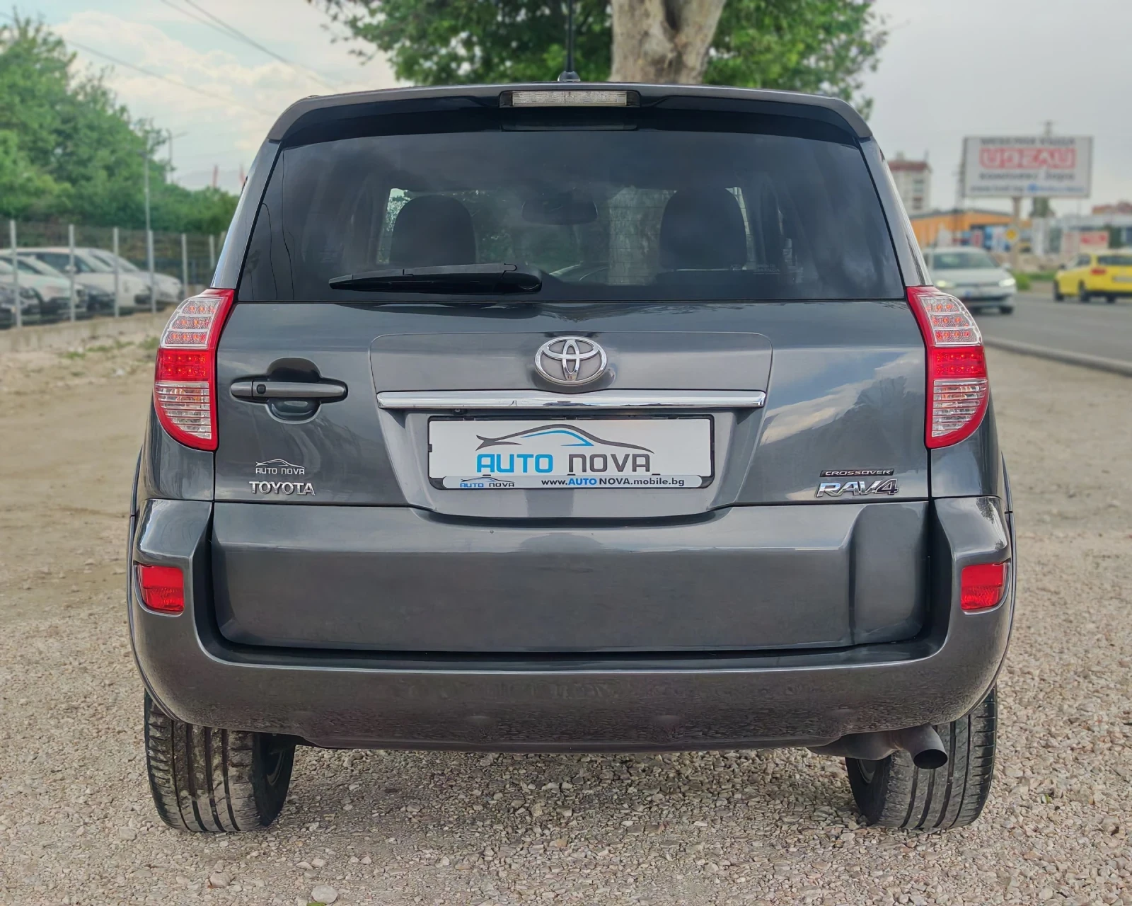 Toyota Rav4 2.2 150 К.С. ДИЗЕЛ!АВТОМАТ!4Х4!126 000 КМ! , снимка 6 - Автомобили и джипове - 54528422