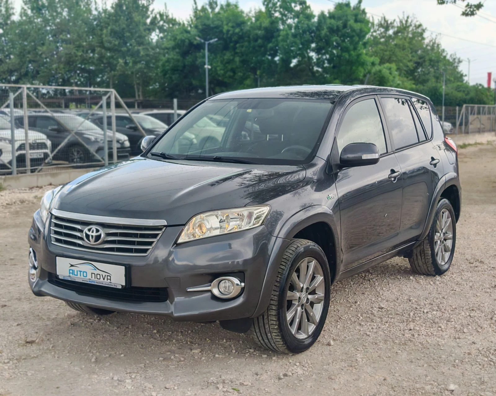 Toyota Rav4 2.2 150 К.С. ДИЗЕЛ!АВТОМАТ!4Х4!126 000 КМ! , снимка 3 - Автомобили и джипове - 54528422