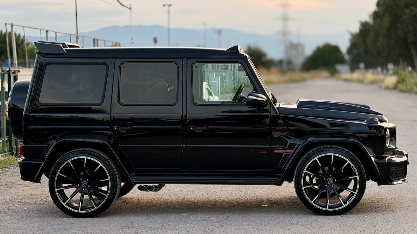 Mercedes-Benz G 350 BLUETEC= 4MATIC= BRABUS ROCKET= DISTRONIC= 24* INC, снимка 4 - Автомобили и джипове - 55307703