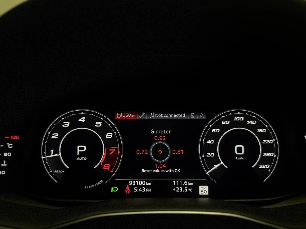 Audi RSQ8 4.0T* BLACK OPTIC* 3D B&O* MATRIX* КРАЙНА ЦЕНА, снимка 11 - Автомобили и джипове - 56208867